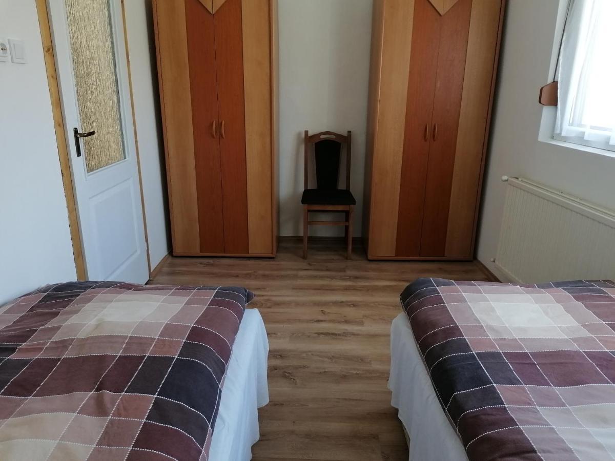 Marcius Vendeghaz Apartment Mohacs Ngoại thất bức ảnh