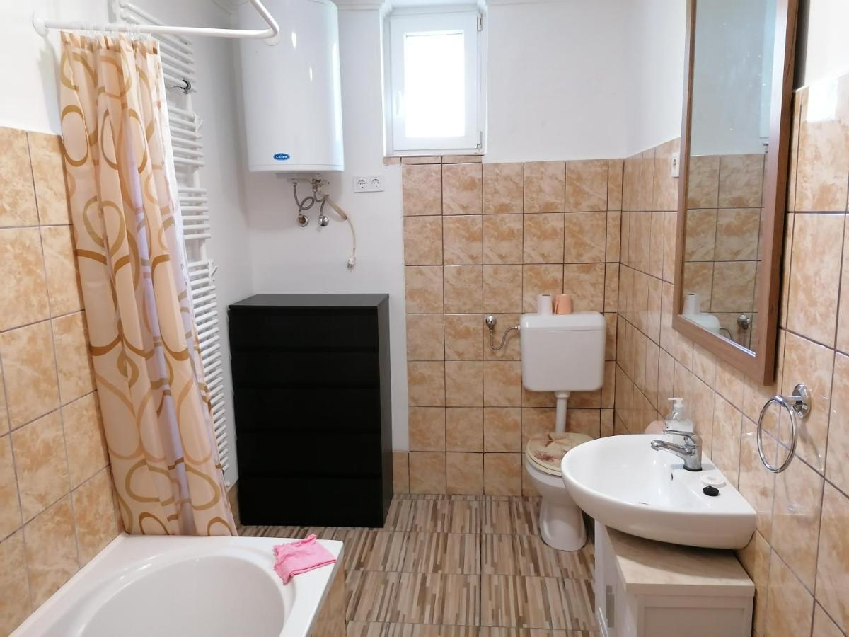 Marcius Vendeghaz Apartment Mohacs Ngoại thất bức ảnh